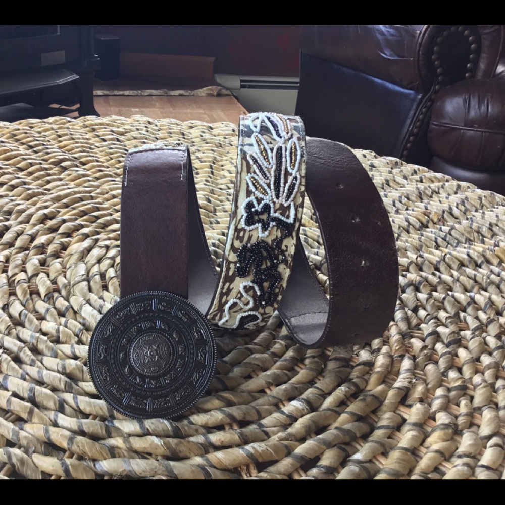 Chico’s Leather Beaded Belt Med. Neutral Camo-ish